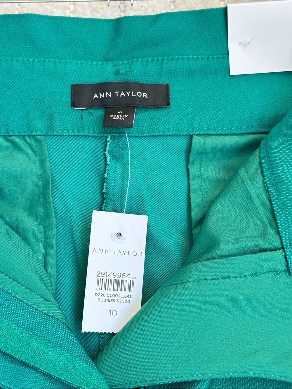 NWT Ann Taylor Emerald Green High Rise Tie Waist Wide Leg Pants Size 10 - Picture 3 of 7